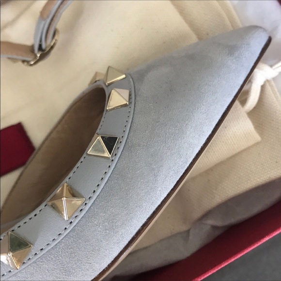 💯 Authentic Valentino Suede Heels - Picture 4 of 5